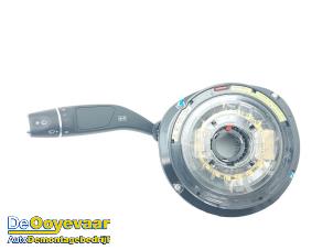 Gebruikte Licht + Raw Schakelaar Mercedes Vito (447.6) 1.6 111 CDI 16V Prijs € 175,00 Margeregeling aangeboden door Autodemontagebedrijf De Ooyevaar