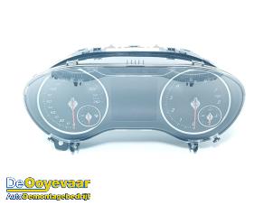 Gebruikte Cockpit Mercedes A (W176) 1.6 A-160 16V Prijs € 249,99 Margeregeling aangeboden door Autodemontagebedrijf De Ooyevaar