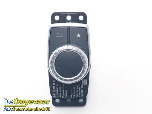 Gebruikte MMI schakelaar Mercedes A (W176) 1.6 A-160 16V Prijs € 15,00 Margeregeling aangeboden door Autodemontagebedrijf De Ooyevaar