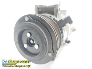 Gebruikte Pomp Airco Ford Fiesta 6 (JA8) 1.0 EcoBoost 12V 100 Prijs € 49,99 Margeregeling aangeboden door Autodemontagebedrijf De Ooyevaar