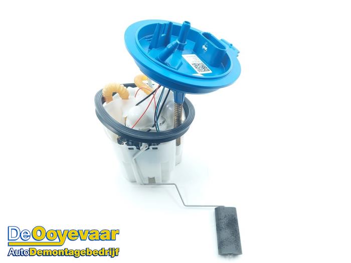 Gebruikte Brandstofpomp Elektrisch Volkswagen Passat (3G2) 1.4 TSI 16V Prijs € 69,99 Margeregeling aangeboden door Autodemontagebedrijf De Ooyevaar
