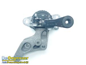 Gebruikte Motorsteun Opel Vivaro 1.6 CDTi BiTurbo 145 Prijs € 19,99 Margeregeling aangeboden door Autodemontagebedrijf De Ooyevaar