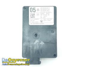 Gebruikte Radar sensor Mercedes A (W176) 1.8 A-180 CDI 16V Autom. Prijs € 119,99 Margeregeling aangeboden door Autodemontagebedrijf De Ooyevaar