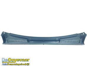 Gebruikte Paravan Opel Vivaro 1.6 CDTi BiTurbo 145 Prijs € 29,99 Margeregeling aangeboden door Autodemontagebedrijf De Ooyevaar