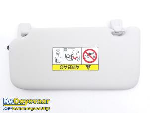 Gebruikte Zonneklep Ford Fiesta 7 1.0 EcoBoost 12V 100 Prijs € 19,99 Margeregeling aangeboden door Autodemontagebedrijf De Ooyevaar