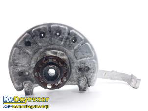 Gebruikte Fusee links-voor Mercedes GLC Coupé AMG (C253) 4.0 63 S AMG 4.0 V8 32V Turbo 4-Matic+ Prijs € 399,99 Margeregeling aangeboden door Autodemontagebedrijf De Ooyevaar