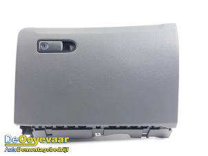 Gebruikte Dashboardkastje Mercedes GLC Coupé AMG (C253) 4.0 63 S AMG 4.0 V8 32V Turbo 4-Matic+ Prijs € 89,99 Margeregeling aangeboden door Autodemontagebedrijf De Ooyevaar