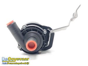 Gebruikte Extra waterpomp Mercedes GLC Coupé AMG (C253) 4.0 63 S AMG 4.0 V8 32V Turbo 4-Matic+ Prijs € 9,99 Margeregeling aangeboden door Autodemontagebedrijf De Ooyevaar