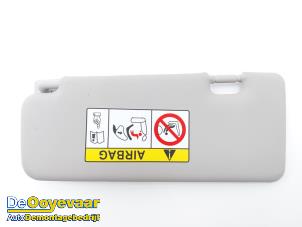 Gebruikte Zonneklep Dacia Spring Cargo 65 Prijs € 29,99 Margeregeling aangeboden door Autodemontagebedrijf De Ooyevaar