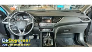Gebruikte Airbag set + dashboard Opel Insignia Sports Tourer 1.5 Turbo 16V 165 Prijs € 1.049,99 Margeregeling aangeboden door Autodemontagebedrijf De Ooyevaar