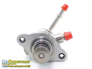 Gebruikte Hogedrukpomp Opel Astra K 1.0 Turbo 12V Prijs € 69,99 Margeregeling aangeboden door Autodemontagebedrijf De Ooyevaar