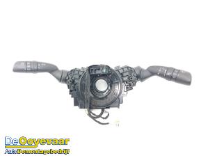 Gebruikte Licht + Raw Schakelaar Toyota Corolla Touring Sport (E21/EH1) 1.8 16V Hybrid Prijs € 89,99 Margeregeling aangeboden door Autodemontagebedrijf De Ooyevaar