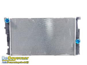 Gebruikte Radiateur BMW i3 (I01) i3 Range Extender Prijs € 89,99 Margeregeling aangeboden door Autodemontagebedrijf De Ooyevaar