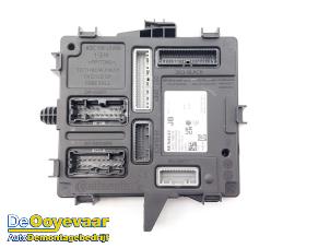 Gebruikte Computer Body Control Renault Megane E-Tech (RCB) 40 kWh Prijs € 399,99 Margeregeling aangeboden door Autodemontagebedrijf De Ooyevaar