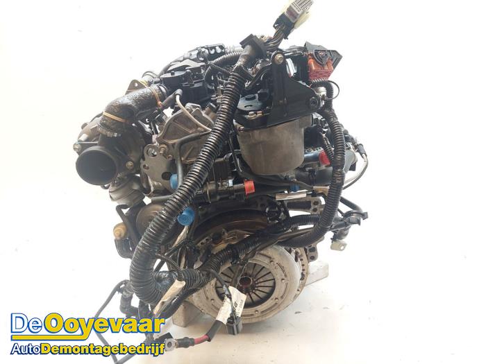 Motor van een Ford Transit Connect (PJ2) 1.6 TDCi 16V 75 2016