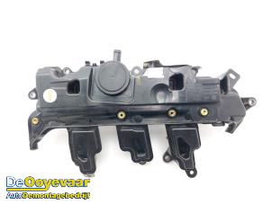 Gebruikte Carterventilatie Renault Master III (MA/MB/MC/MD/MH/MF/MG/MH) 2.3 dCi 16V RWD Prijs € 49,99 Margeregeling aangeboden door Autodemontagebedrijf De Ooyevaar