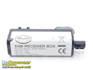 Gebruikte DAB module BYD Atto 3 60kWh Prijs € 175,00 Margeregeling aangeboden door Autodemontagebedrijf De Ooyevaar