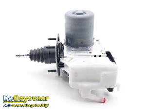 Gebruikte ABS Pomp BYD Atto 3 60kWh Prijs € 399,99 Margeregeling aangeboden door Autodemontagebedrijf De Ooyevaar