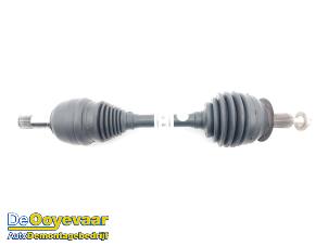 Gebruikte Steekas links-voor Mercedes A (W176) 2.2 A-200 CDI, A-200d 16V Prijs € 59,99 Margeregeling aangeboden door Autodemontagebedrijf De Ooyevaar