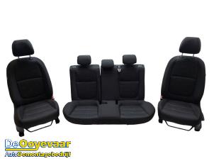 Gebruikte Bekleding Set (compleet) Kia Rio IV (YB) 1.0i T-GDi 100 12V Prijs € 199,99 Margeregeling aangeboden door Autodemontagebedrijf De Ooyevaar