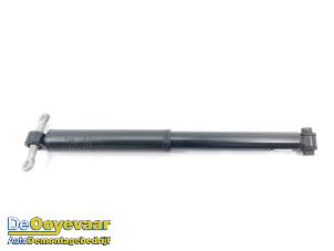 Gebruikte Schokdemper links-achter Peugeot 408 1.6 16V HYbrid 225 Prijs € 49,99 Margeregeling aangeboden door Autodemontagebedrijf De Ooyevaar