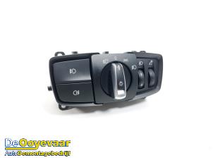 Gebruikte Schakelaar Licht BMW 2 serie Active Tourer (F45) 216i 1.5 TwinPower Turbo 12V Prijs € 39,99 Margeregeling aangeboden door Autodemontagebedrijf De Ooyevaar