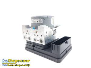 Gebruikte ABS Pomp BMW 2 serie Active Tourer (F45) 216i 1.5 TwinPower Turbo 12V Prijs € 249,99 Margeregeling aangeboden door Autodemontagebedrijf De Ooyevaar