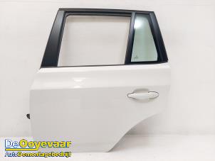 Gebruikte Deur 4Deurs links-achter BMW X3 (E83) 2.0 16V Prijs € 119,99 Margeregeling aangeboden door Autodemontagebedrijf De Ooyevaar