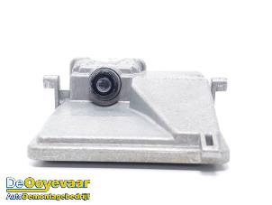 Gebruikte Camera voorzijde Volkswagen Golf VII (AUA) 2.0 TDI 16V Prijs € 39,99 Margeregeling aangeboden door Autodemontagebedrijf De Ooyevaar