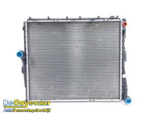 Gebruikte Radiateur BMW X3 (E83) 2.0 16V Prijs € 49,99 Margeregeling aangeboden door Autodemontagebedrijf De Ooyevaar