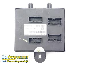 Gebruikte Emergency module Smart Forfour (453) 1.0 12V Prijs € 49,99 Margeregeling aangeboden door Autodemontagebedrijf De Ooyevaar