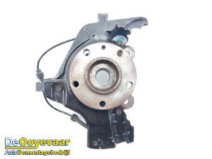 Gebruikte Asschenkel rechts-voor Opel Combo 1.3 CDTI 16V Prijs € 39,99 Margeregeling aangeboden door Autodemontagebedrijf De Ooyevaar