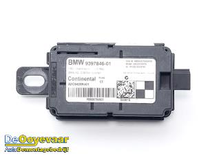 Gebruikte Antenne Versterker BMW 3 serie Touring (F31) 320d 2.0 16V EfficientDynamicsEdition Prijs € 19,99 Margeregeling aangeboden door Autodemontagebedrijf De Ooyevaar