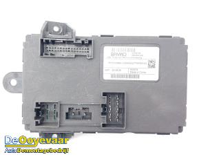 Gebruikte Stoelverwarmings module Volvo XC40 (XZ) 1.5 T4 Plug-in Hybrid 12V Prijs € 149,99 Margeregeling aangeboden door Autodemontagebedrijf De Ooyevaar