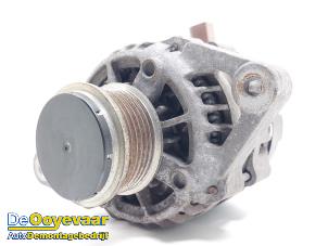 Gebruikte Dynamo Peugeot 108 1.0 12V Prijs € 25,00 Margeregeling aangeboden door Autodemontagebedrijf De Ooyevaar