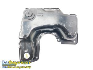 Gebruikte Carterpan Peugeot 2008 (CU) 1.2 12V e-THP PureTech 110 Prijs € 29,99 Margeregeling aangeboden door Autodemontagebedrijf De Ooyevaar