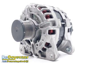 Gebruikte Dynamo Nissan Qashqai (J11) 1.3 DIG-T 160 16V Prijs € 35,00 Margeregeling aangeboden door Autodemontagebedrijf De Ooyevaar