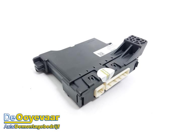 Gebruikte Koeling Module Toyota Yaris III (P13) 1.5 16V Hybrid Prijs € 29,99 Margeregeling aangeboden door Autodemontagebedrijf De Ooyevaar