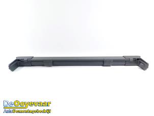 Gebruikte Dekzeil Bagageruimte Porsche Panamera (970) 3.0 V6 24V S E-Hybrid Prijs € 399,99 Margeregeling aangeboden door Autodemontagebedrijf De Ooyevaar