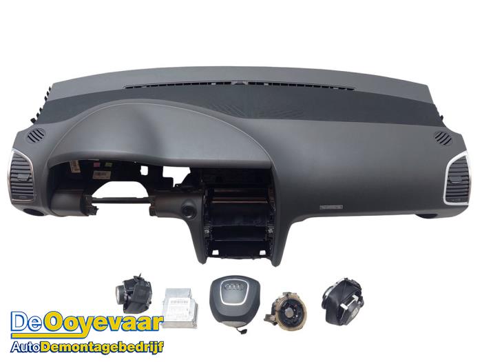 Gebruikte Airbag set + dashboard Audi Q7 (4LB) 4.2 FSI V8 32V Prijs € 399,99 Margeregeling aangeboden door Autodemontagebedrijf De Ooyevaar