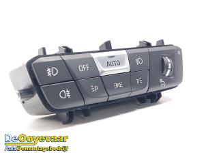 Gebruikte Licht Schakelaar BMW 2 serie Gran Coupe (F44) 218i 1.5 TwinPower Turbo 12V Prijs € 59,99 Margeregeling aangeboden door Autodemontagebedrijf De Ooyevaar