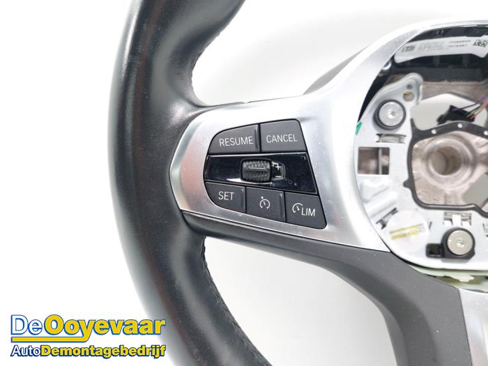 Stuurwiel van een BMW 2 serie Gran Coupe (F44) 218i 1.5 TwinPower Turbo 12V 2022