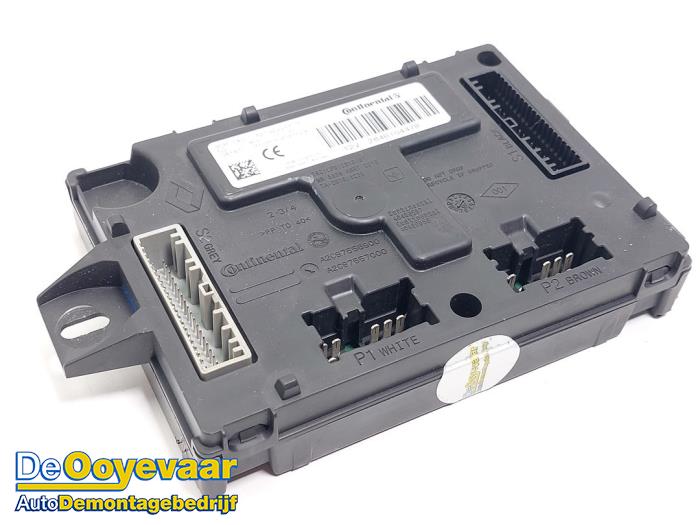 Gebruikte Computer Body Control Renault Clio IV (5R) 0.9 Energy TCE 90 12V Prijs € 19,99 Margeregeling aangeboden door Autodemontagebedrijf De Ooyevaar