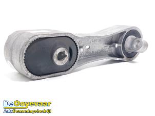 Gebruikte Motorrubber BMW 2 serie Gran Coupe (F44) 218i 1.5 TwinPower Turbo 12V Prijs € 19,99 Margeregeling aangeboden door Autodemontagebedrijf De Ooyevaar