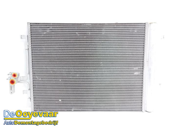 Gebruikte Airco Condensor Volvo V40 (MV) 1.5 T2 16V Geartronic Prijs € 49,99 Margeregeling aangeboden door Autodemontagebedrijf De Ooyevaar