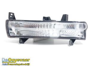 Gebruikte Pinker links Jeep Compass II (MP) 1.4 Multi Air2 16V Prijs € 49,99 Margeregeling aangeboden door Autodemontagebedrijf De Ooyevaar