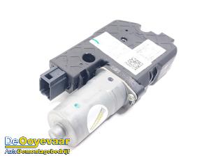 Gebruikte Schuifdak Motor Audi A6 Avant (C8) 3.0 V6 24V 50 TDI Mild Hybrid Quattro Prijs € 29,99 Margeregeling aangeboden door Autodemontagebedrijf De Ooyevaar