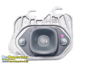 Gebruikte Motorrubber Dacia Jogger 1.6 Hybrid 140 16V Prijs € 29,99 Margeregeling aangeboden door Autodemontagebedrijf De Ooyevaar