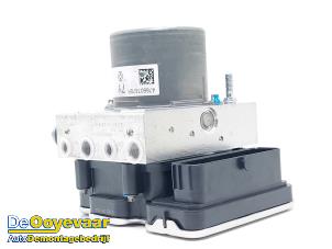 Gebruikte ABS Pomp Dacia Jogger 1.6 Hybrid 140 16V Prijs € 199,99 Margeregeling aangeboden door Autodemontagebedrijf De Ooyevaar