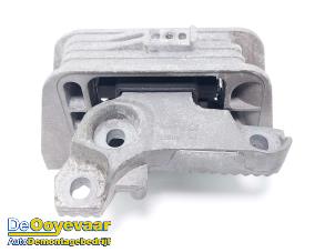 Gebruikte Motorrubber Renault Master III (ML) 2.3 dCi 145 16V Prijs € 35,00 Margeregeling aangeboden door Autodemontagebedrijf De Ooyevaar